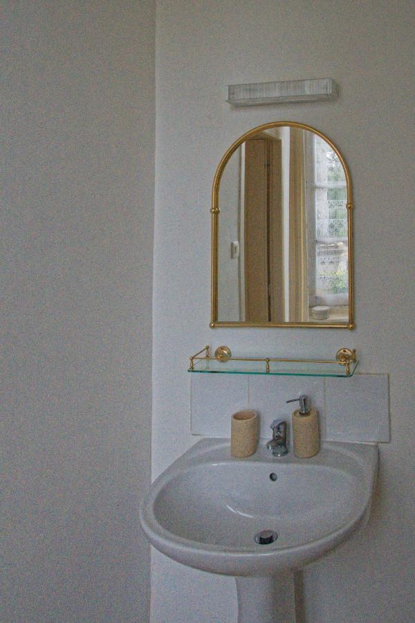 Bed & Breakfast Maison Rives - Village Du Livre De *
