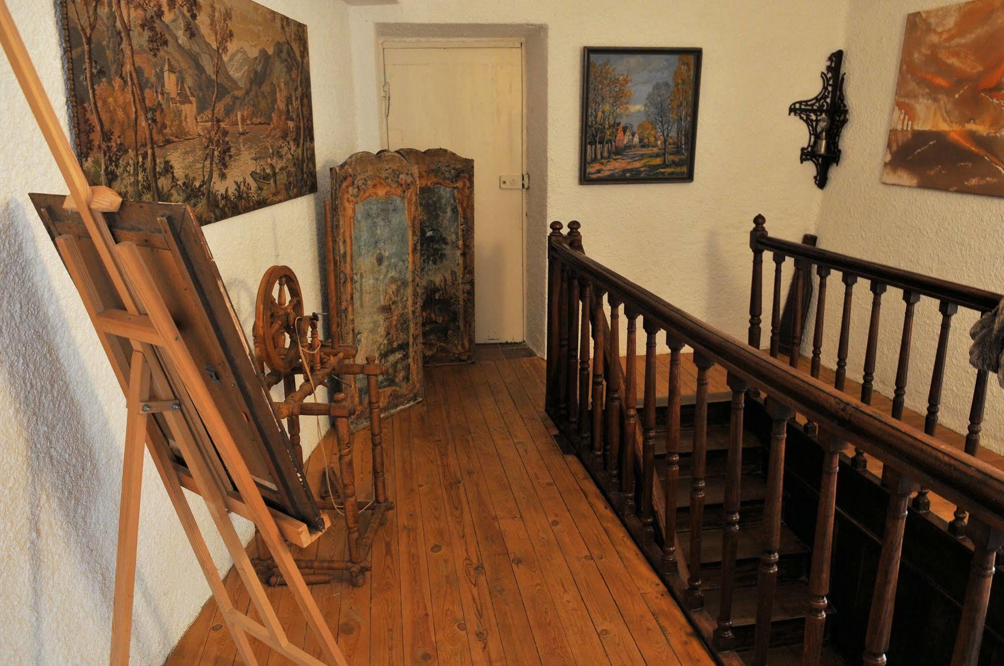 Maison Rives - Village Du Livre De Bed & Breakfast *